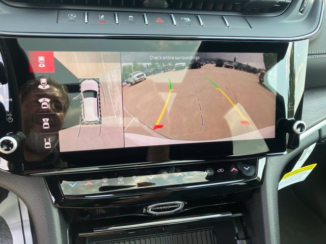 New 2026 Jeep Grand Cherokee Limited w/ Luxury Tech Group II AWD/4WD image 20