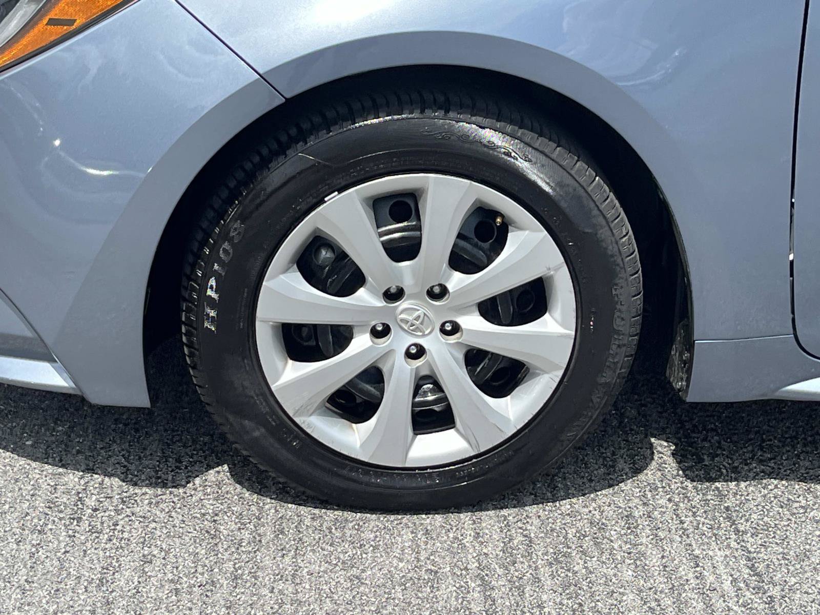 Used 2024 Toyota Corolla LE FWD image 12