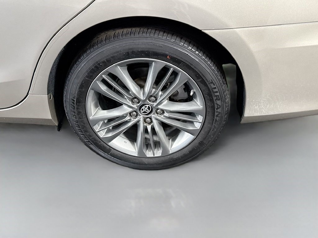 Used 2017 Toyota Camry SE FWD image 35