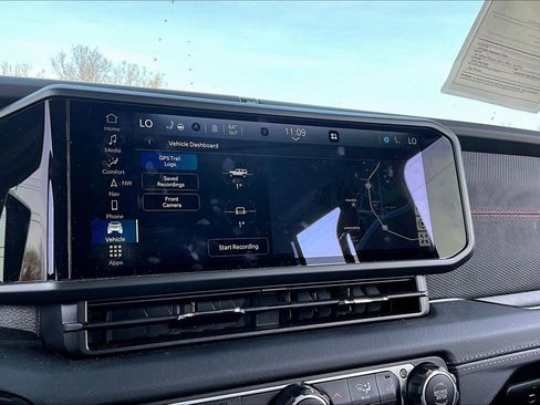 Used 2024 Jeep Wrangler Unlimited Rubicon image 16