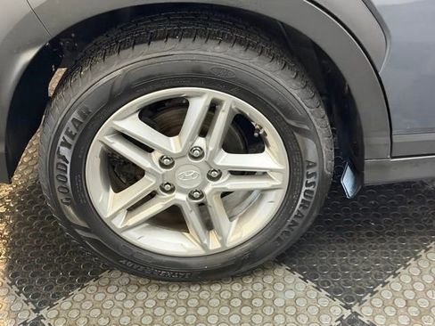 Used 2019 Hyundai Kona SE image 12