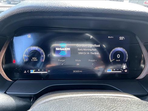 Used 2022 Jeep Grand Cherokee Laredo w/ Luxury Tech Group I AWD/4WD image 26