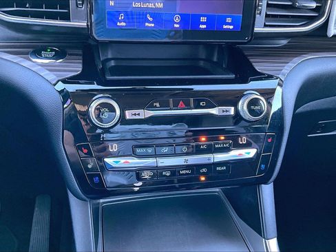 Used 2021 Ford Explorer Limited w/ Equipment Group 301A image 15