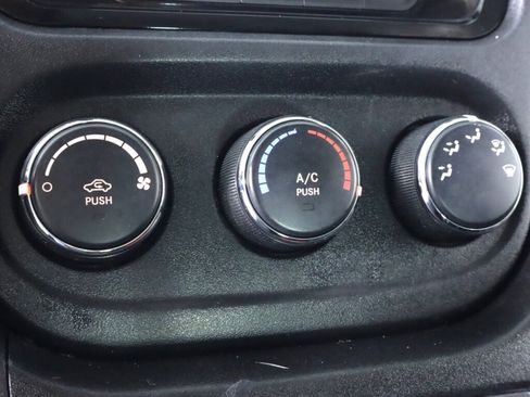 Used 2019 RAM ProMaster 1500 image 20