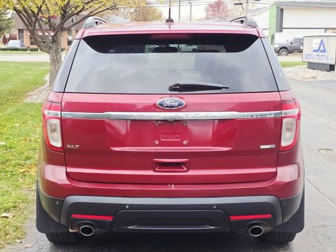 Used 2014 Ford Explorer XLT w/ Equipment Group 202A image 5