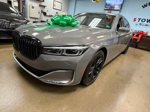 Used 2021 BMW 750i xDrive w/ Executive Package image 10