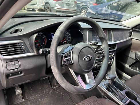 Used 2020 Kia Optima LX FWD image 21