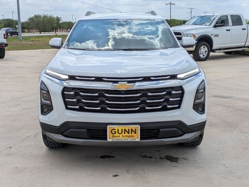 Used 2025 Chevrolet Equinox LT w/ Convenience Package II image 8