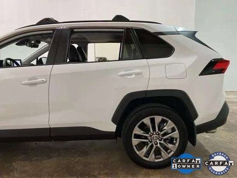 Used 2024 Toyota RAV4 XLE Premium image 87