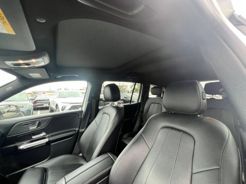 Used 2025 Mercedes-Benz GLB 250 image 27