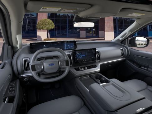 New 2026 Ford Expedition Active AWD/4WD image 9