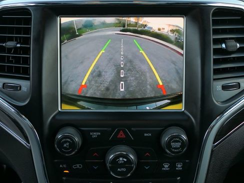 Used 2015 Jeep Grand Cherokee High Altitude image 19