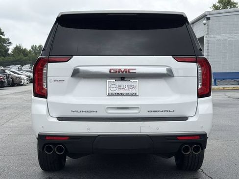 Used 2023 GMC Yukon XL Denali RWD image 4