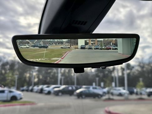 Used 2024 Cadillac XT6 Premium Luxury w/ Technology Package image 31