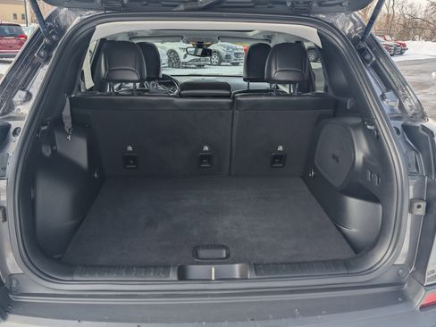 Used 2021 Jeep Cherokee Latitude Plus w/ Sun & Sound Group image 12