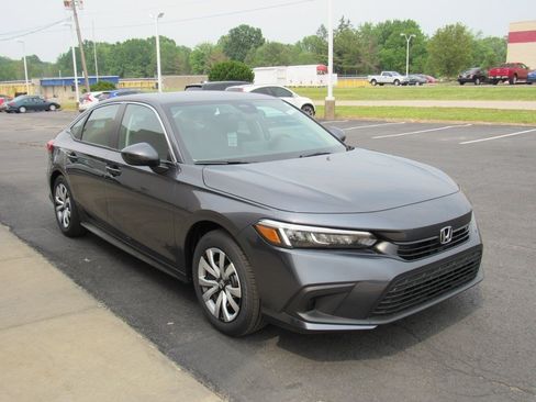 Used 2024 Honda Civic LX image 4