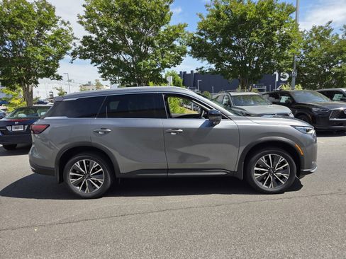 New 2027 INFINITI QX60 Luxe w/ Cargo Package FWD image 5