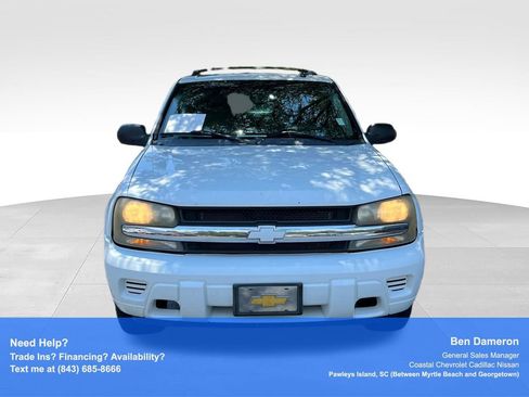 Used 2005 Chevrolet TrailBlazer LS w/ LS Preferred Equipment Group RWD image 2