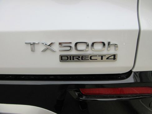 New 2026 Lexus TX 500h AWD image 9