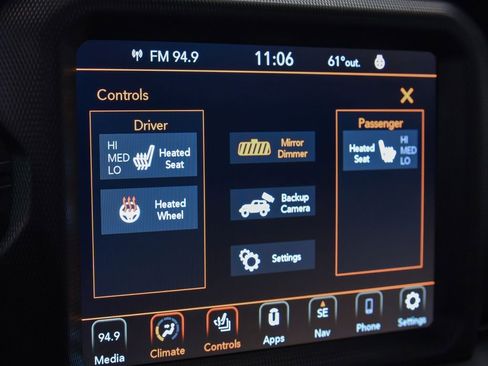Used 2021 Jeep Wrangler Unlimited Sahara w/ Cold Weather Group AWD/4WD image 24