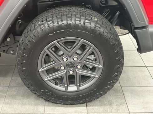 Used 2025 Jeep Wrangler Unlimited Sport AWD/4WD image 7