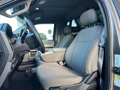 Certified 2018 Ford F150 XLT w/ Trailer Tow Package image 10