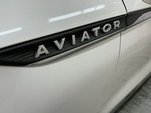 Used 2021 Lincoln Aviator Reserve w/ Equipment Group 201A image 6
