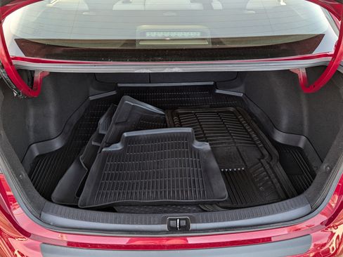 Used 2022 Toyota Corolla LE image 18