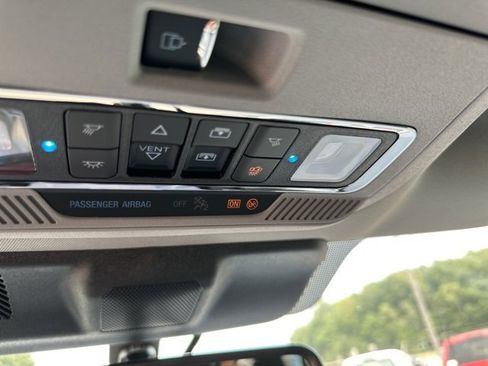 New 2025 Ford F350 Lariat w/ Lariat Ultimate Package image 33