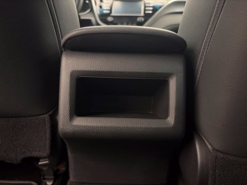 Used 2018 Toyota Camry SE w/ Moonroof Package FWD image 17