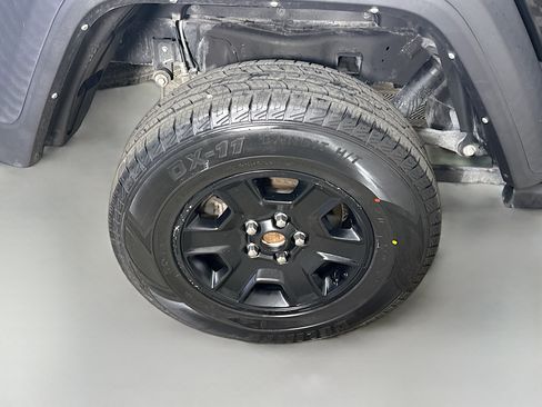 Used 2021 Jeep Gladiator Sport w/ Trailer Tow Package image 33