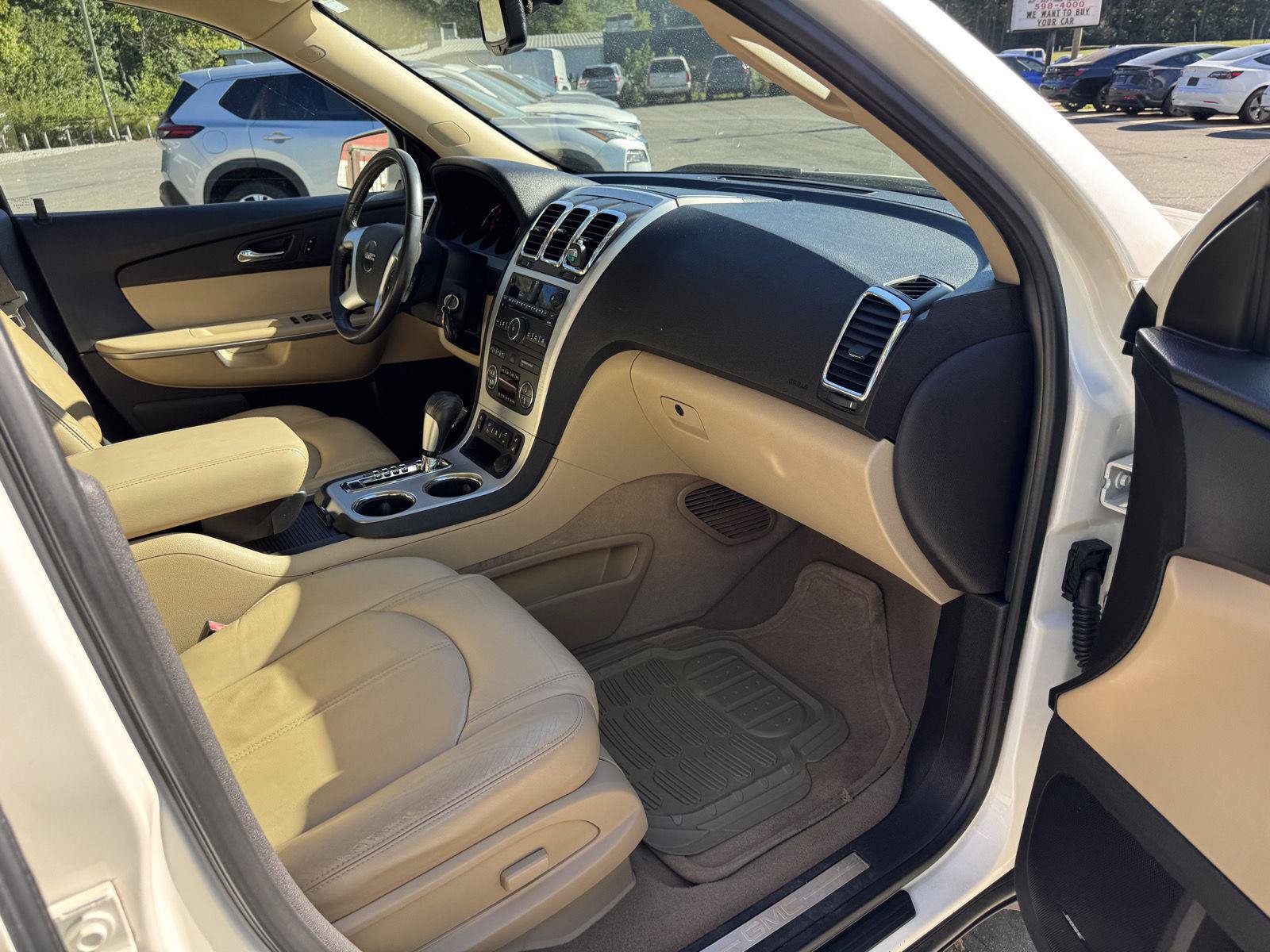 Used 2010 GMC Acadia SLT FWD image 15
