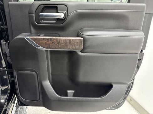 Used 2023 GMC Sierra 2500 Denali w/ Technology Package image 12