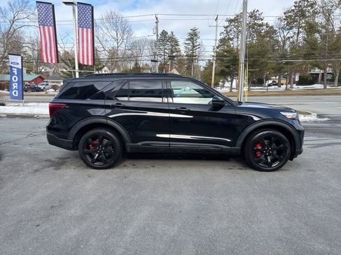 Used 2024 Ford Explorer ST w/ Equipment Group 401A image 5