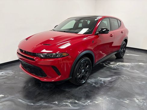 Used 2024 Dodge Hornet GT w/ GT Blacktop Package image 16