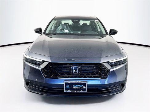 New 2025 Honda Accord SE image 2
