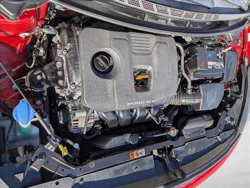 Used 2018 Kia Forte S image 23