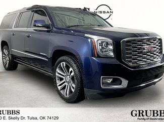 Used 2019 GMC Yukon XL Denali w/ Denali Ultimate Package AWD/4WD video 1