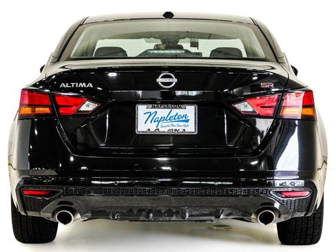 Used 2024 Nissan Altima 2.5 SR FWD image 7