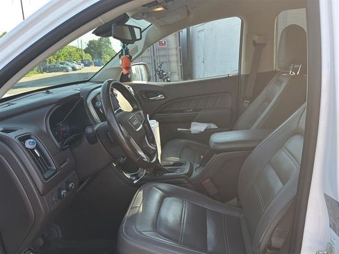 Used 2022 GMC Canyon Denali AWD/4WD image 9