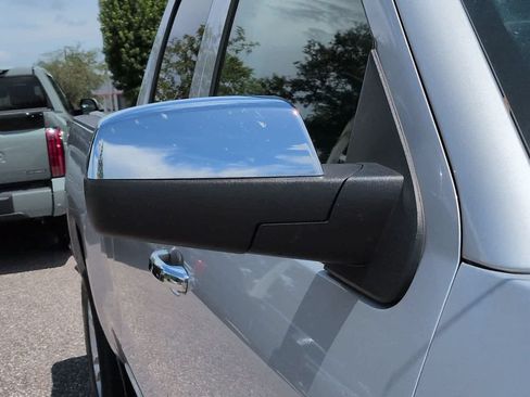 Used 2018 Chevrolet Silverado 1500 LTZ RWD image 12