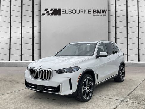 New 2026 BMW X5 xDrive40i w/ Premium Package AWD/4WD image 3