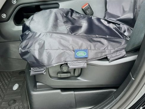 Used 2024 Land Rover Defender 110 S image 22