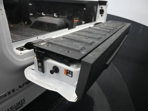 Used 2023 Chevrolet Silverado 1500 LTZ w/ LTZ Premium Package image 41