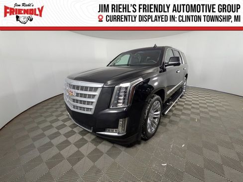 Used 2017 Cadillac Escalade Premium Luxury image 1
