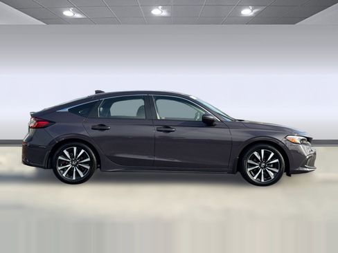 Used 2024 Honda Civic EX-L image 7
