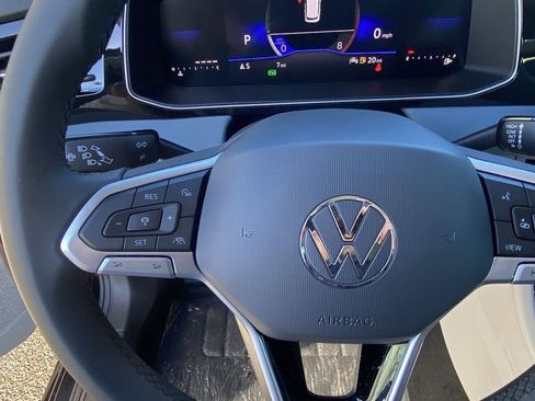 New 2026 Volkswagen Jetta SE FWD image 20
