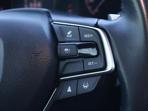 Used 2022 Honda Accord Touring image 24