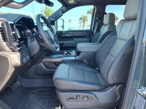 New 2026 Chevrolet Silverado 2500 ZR2 image 6