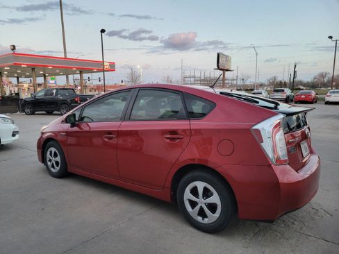 Used 2014 Toyota Prius Two image 5